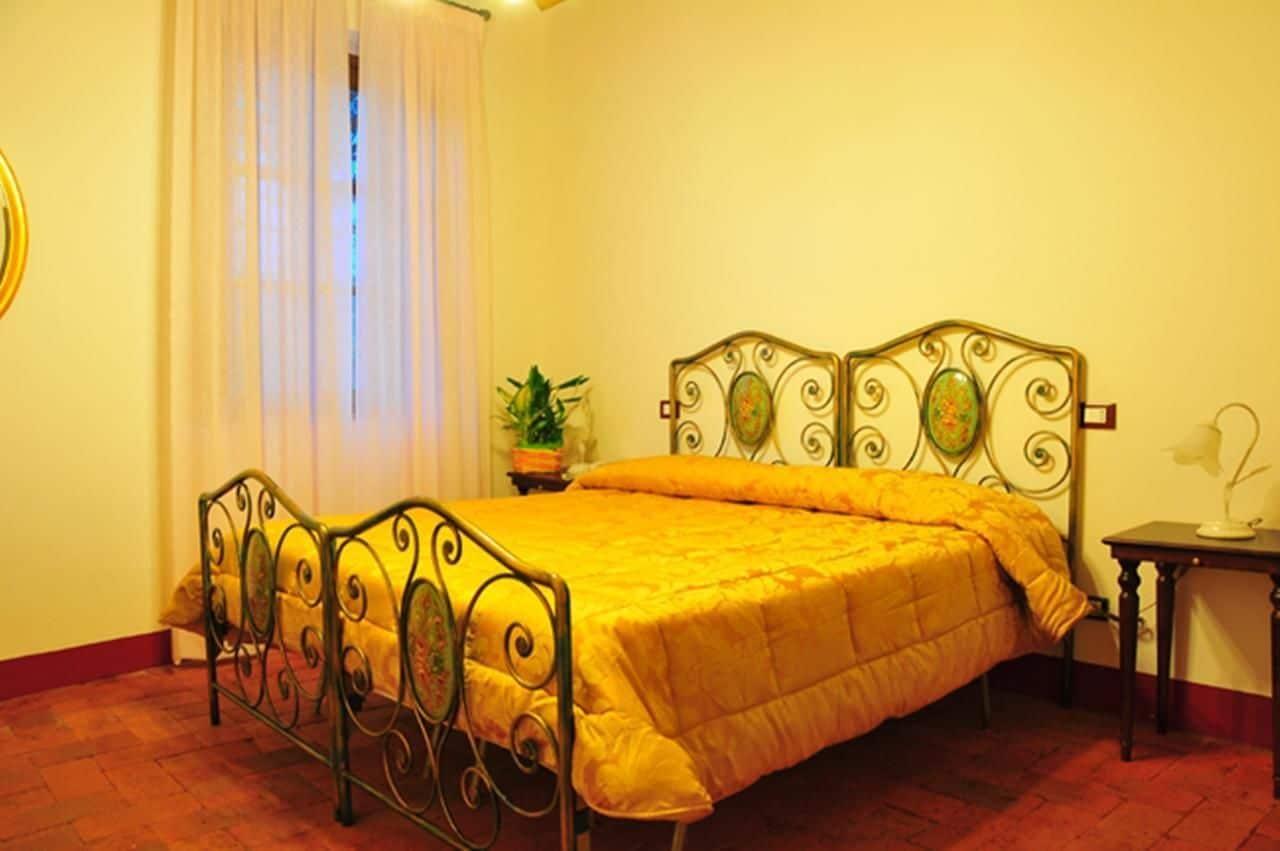 לוקה B&B Il Casale Di Nanni מראה חיצוני תמונה