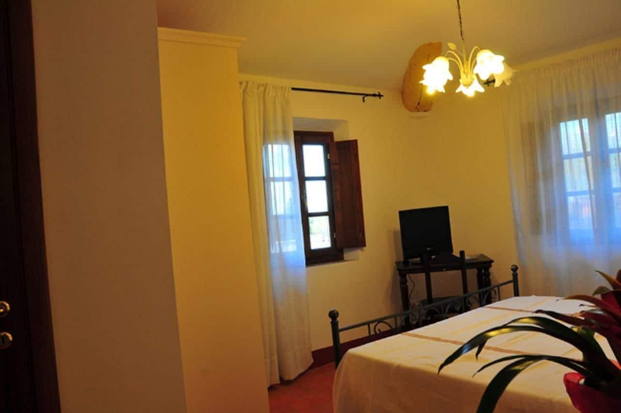 לוקה B&B Il Casale Di Nanni מראה חיצוני תמונה
