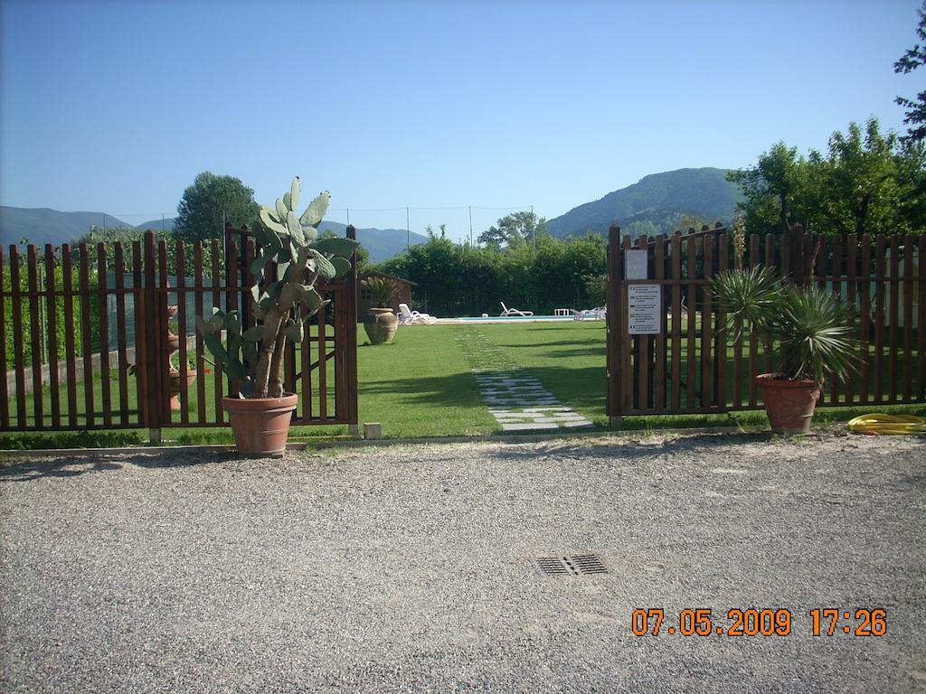 לוקה B&B Il Casale Di Nanni מראה חיצוני תמונה